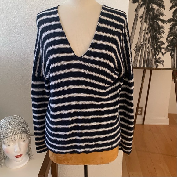 Vince Sweaters - VINCE Navy and White Striped 100% Linen V-Neck Sweater.  Longsleeved.  Size M.